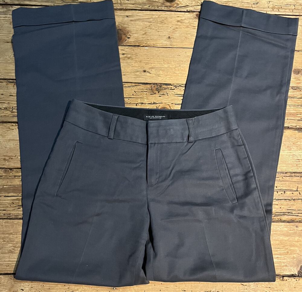 Banana Republic Womans Size 2 Charcoal Grey Cuffed Slacks